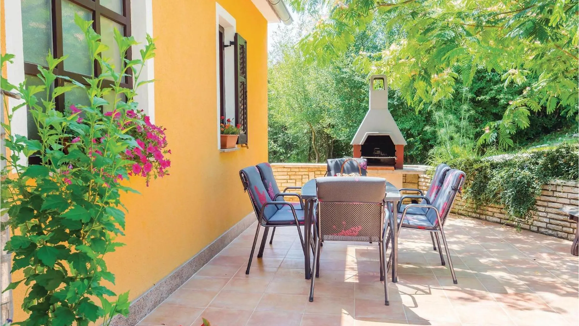 Stunning Home In Barisici With Wifi Sumber Croatia