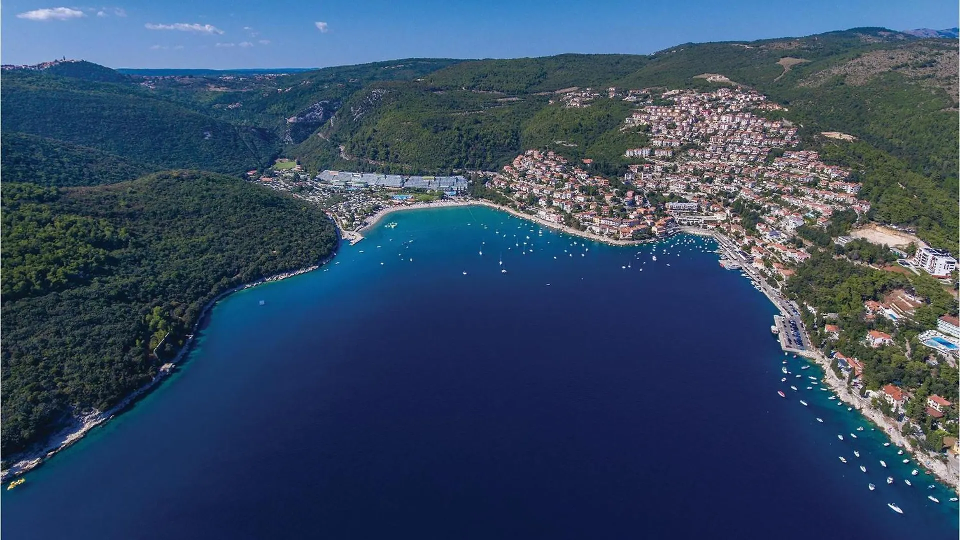 Holiday home Stunning Home In Barisici With Wifi Sumber Croatia